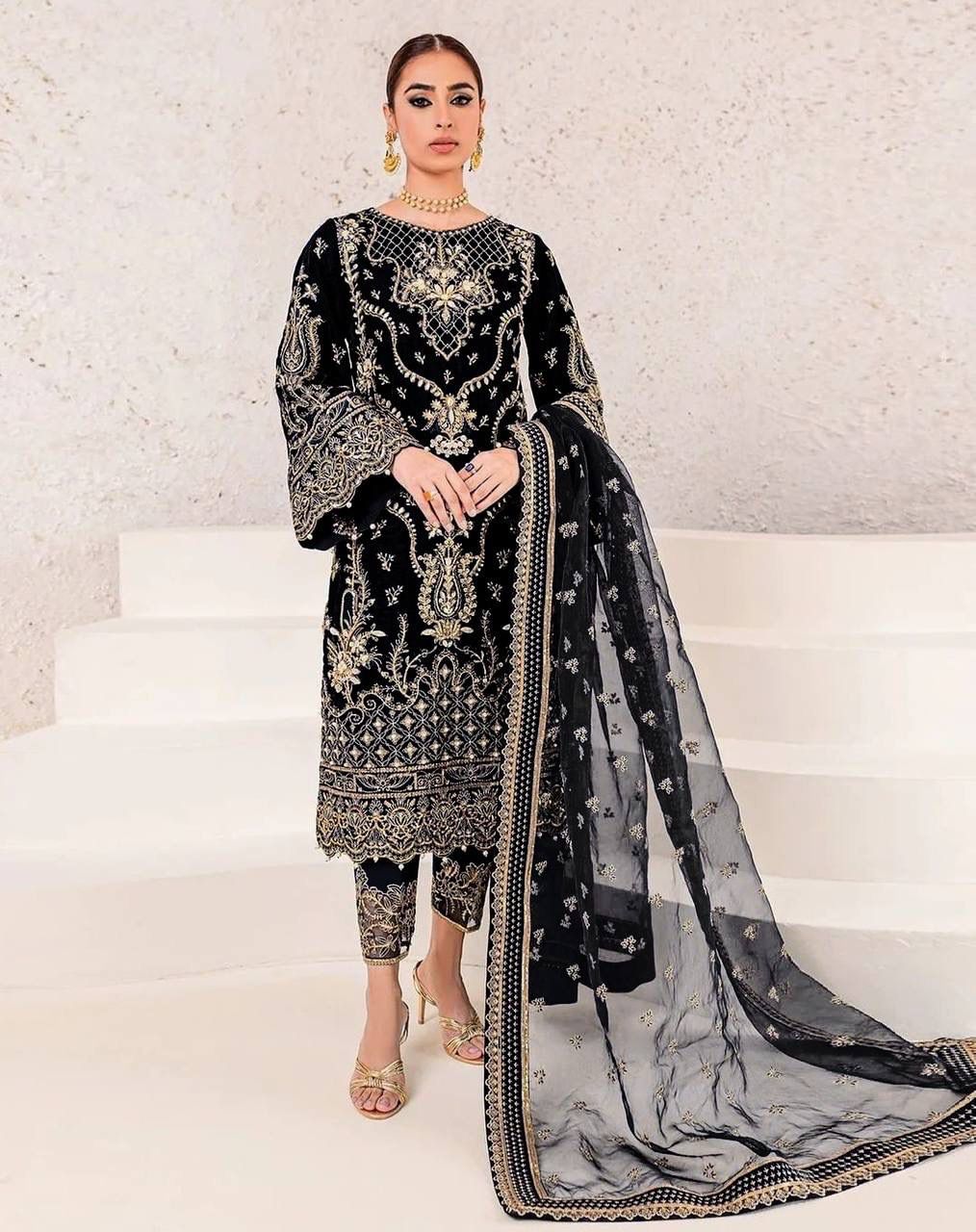 Royal Embroidered Chinon Silk Suit Set