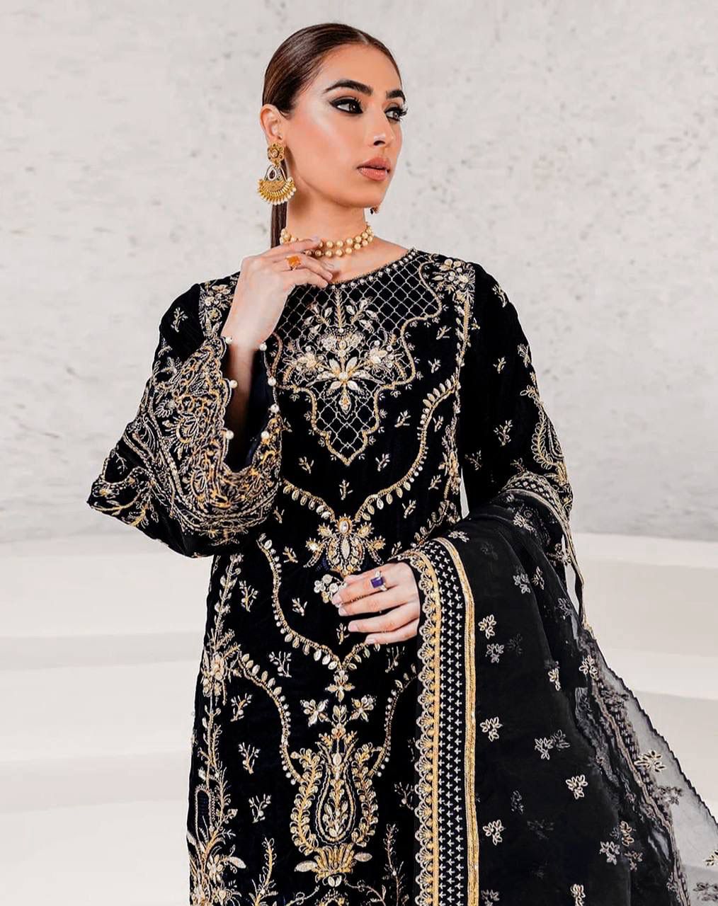 Royal Embroidered Chinon Silk Suit Set