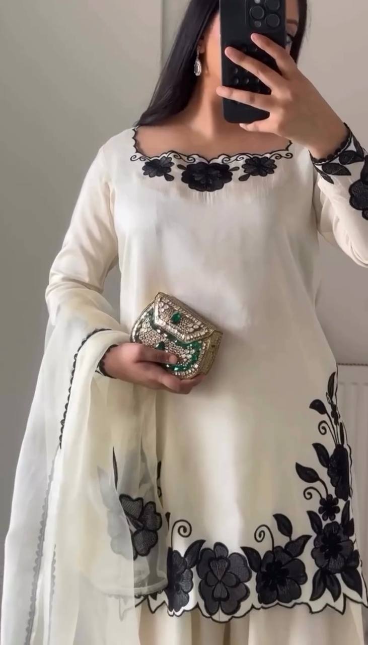 Elegant Off-White Fendy Silk Embroidered Kurta Set with Farshi Pants & Dupatta