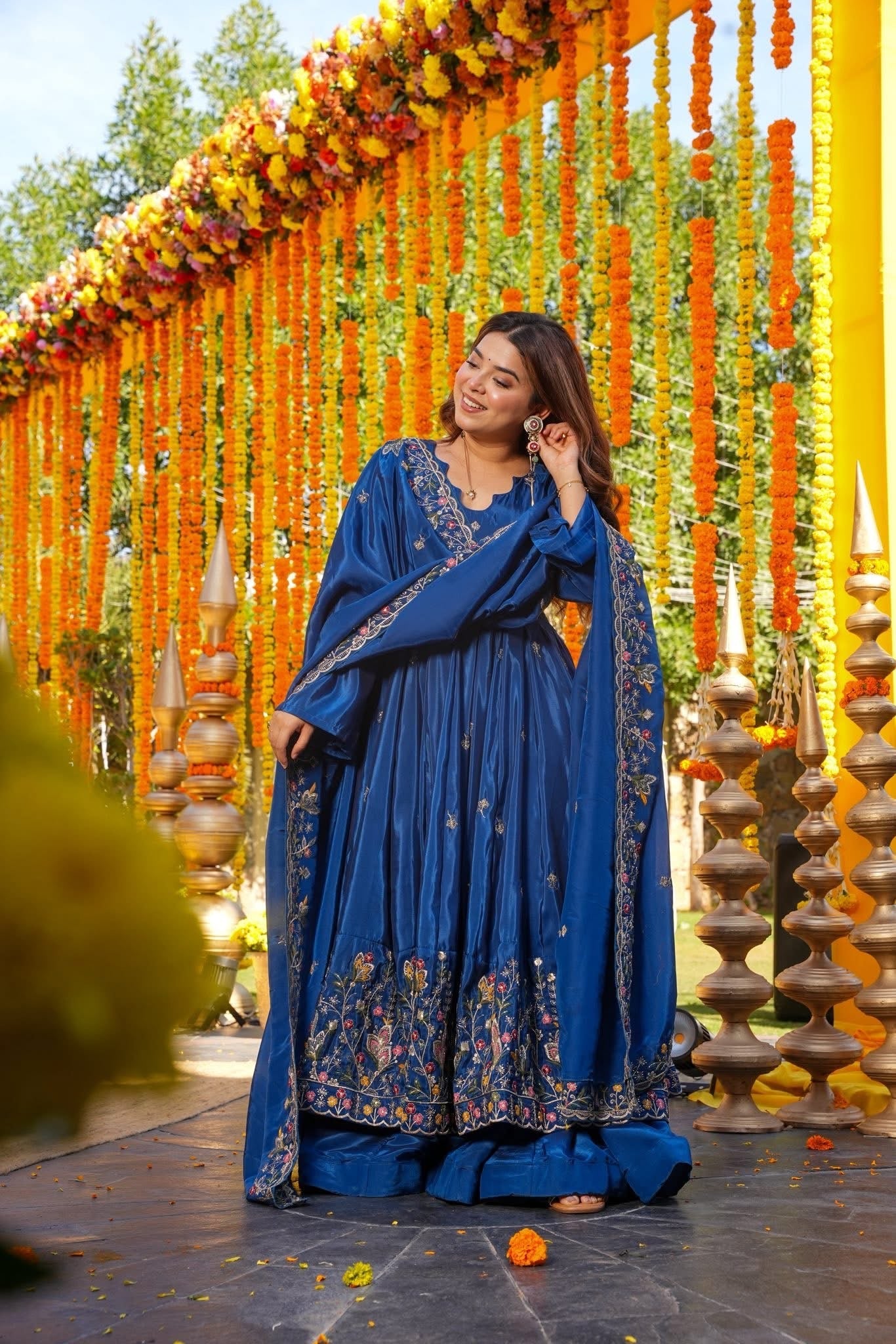Royal Zari Embroidered Anarkali Suit Set